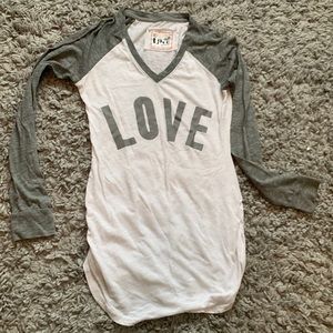 Maternity shirt 5/25💜